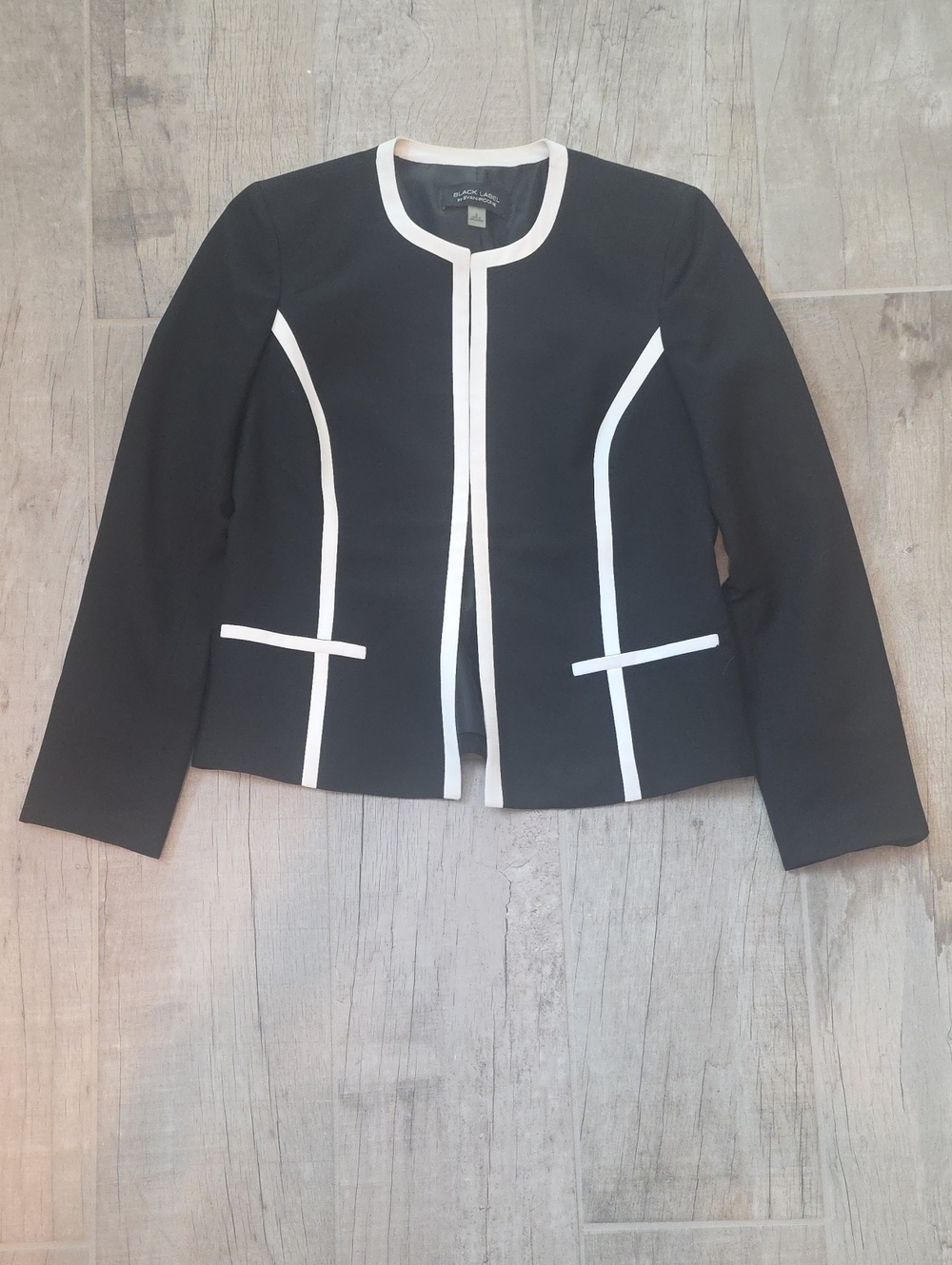Black Contrast-Trim Blazer by Black Label By Evan Picone